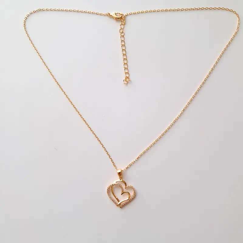 Collier Cœurs Fusionnés – Élégance Intemporelle en Plaqué Or C mon shopping™