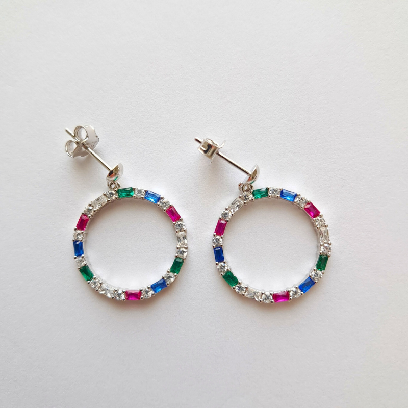 Boucles d'Oreilles Cercle Arc-en-Ciel – L’Énergie des Couleurs à Vos Oreilles