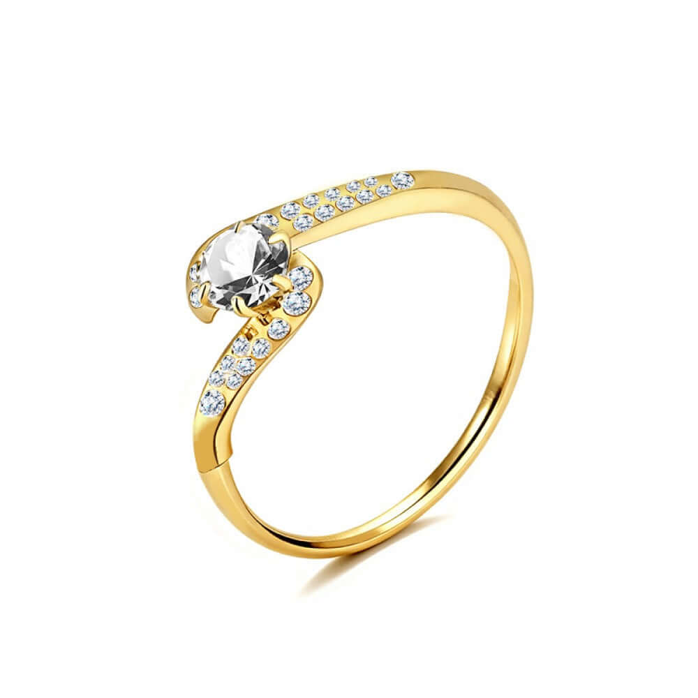 Bague en acier inoxydable pour femme avec strass