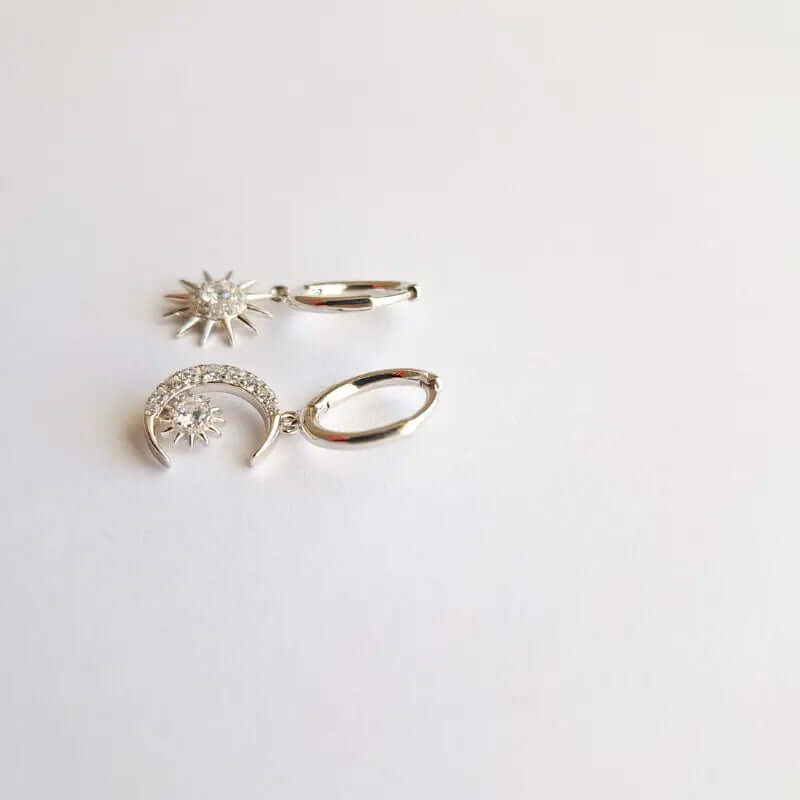 Boucles d’Oreilles Argent 925 - Duo Lune & Soleil, L’éclat d’un Ciel Unique C mon shopping™