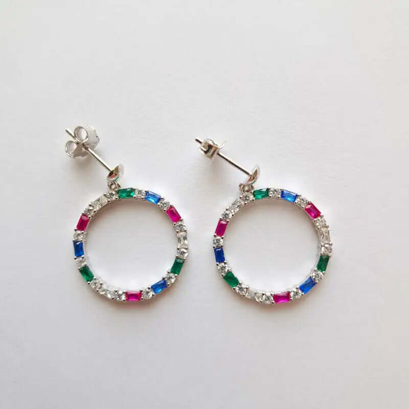 Boucles d'Oreilles Cercle Arc-en-Ciel – L’Énergie des Couleurs à Vos Oreilles C mon shopping™