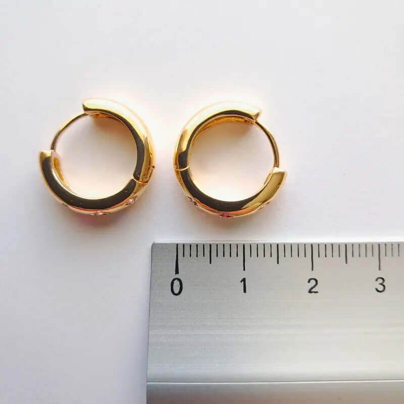 Boucles d’Oreilles Aura Dorée – Un Tourbillon de Couleurs, Un Éclat Inoubliable C mon shopping™