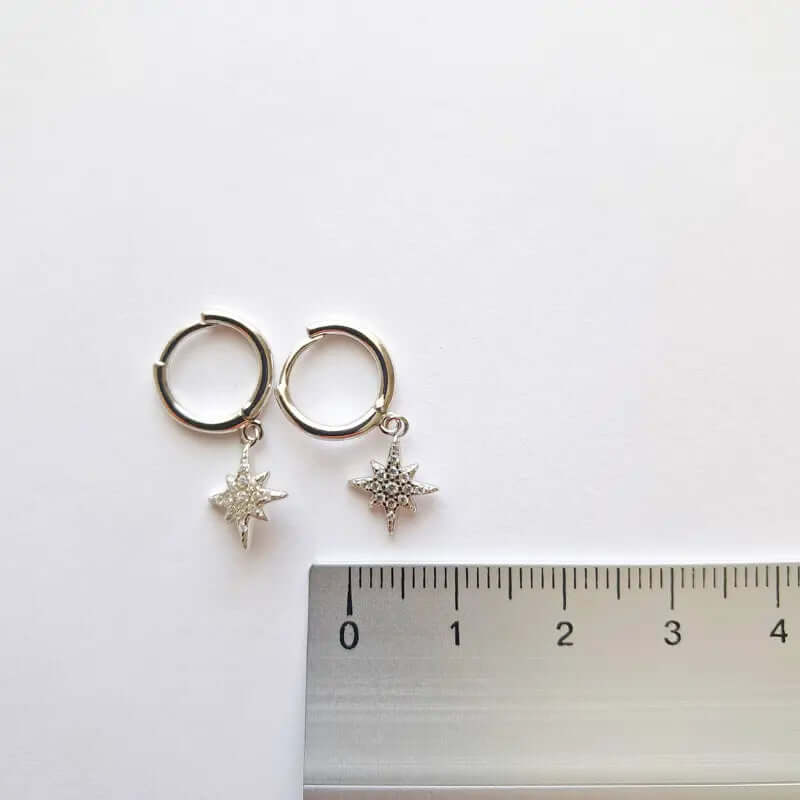 Boucles d'oreilles Étoile d’Argent – L’Éclat Céleste à Vos Oreilles C mon shopping™