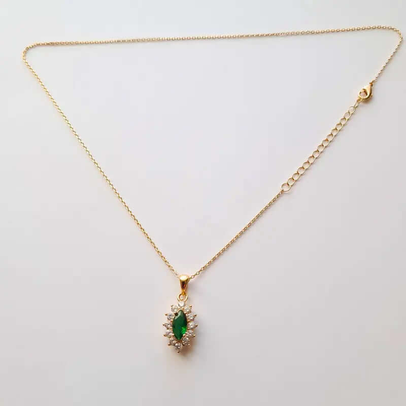 Collier "Victoire Émeraude" Plaqué Or 40+5 cm avec Pierre Verte C mon shopping™