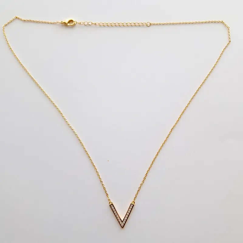 Collier plaqué Or - L'élégance en V, Finesse affirmée C mon shopping™