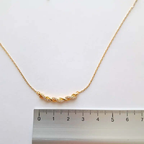 Collier Plaqué Or – Éclat Torsadé, Élégance Bleutée en Mouvement C mon shopping™